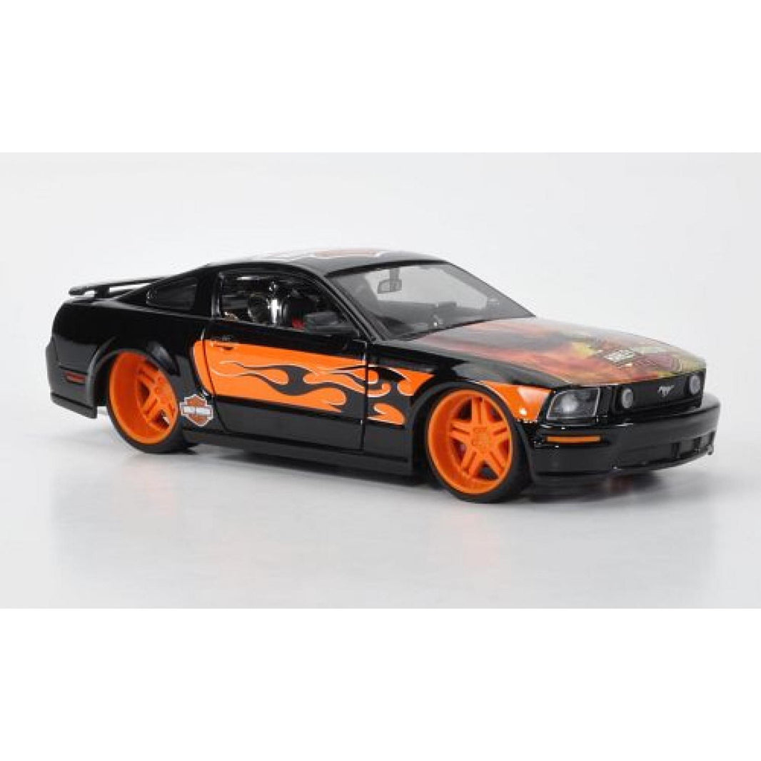 Maisto Harley Davidson Ford Mustang GT 2006 Escala 1:24
