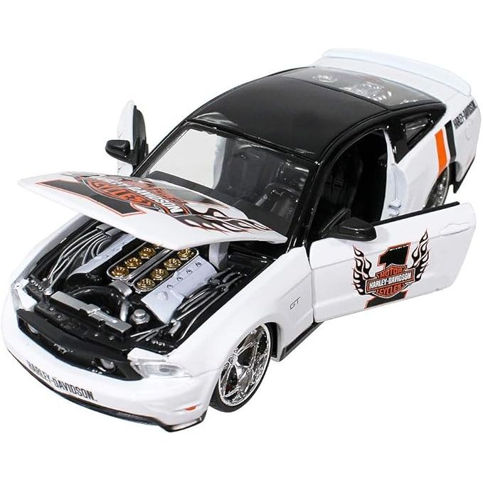 Maisto Harley Davidson 1:24. 2011 Ford Mustang Gt