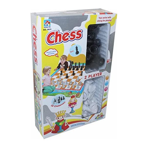 Pequeño ajedrez tridimensional para niños