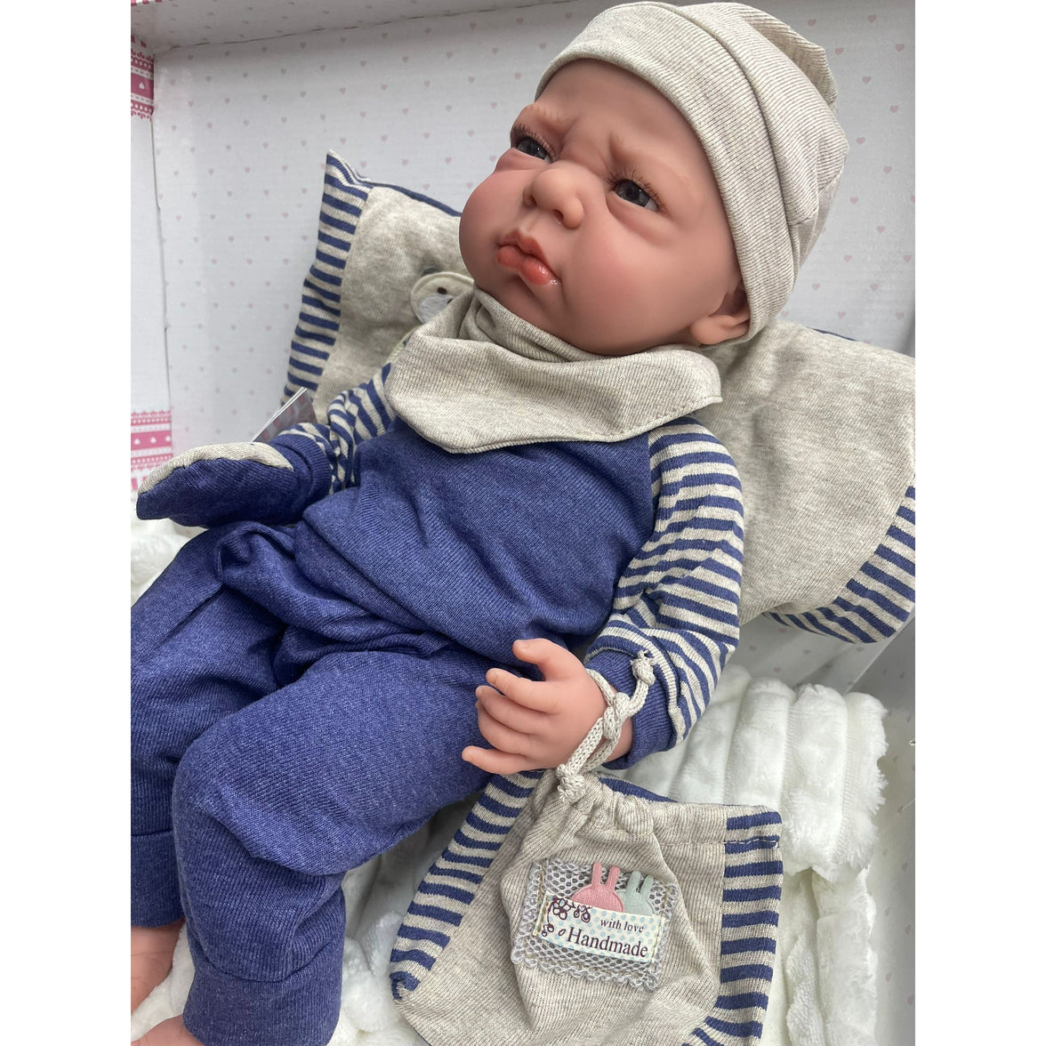 Arias Elegance Muñeco 40cm con Peso Azul con Cojín, Manoplas y Bolsa multiusos 50640