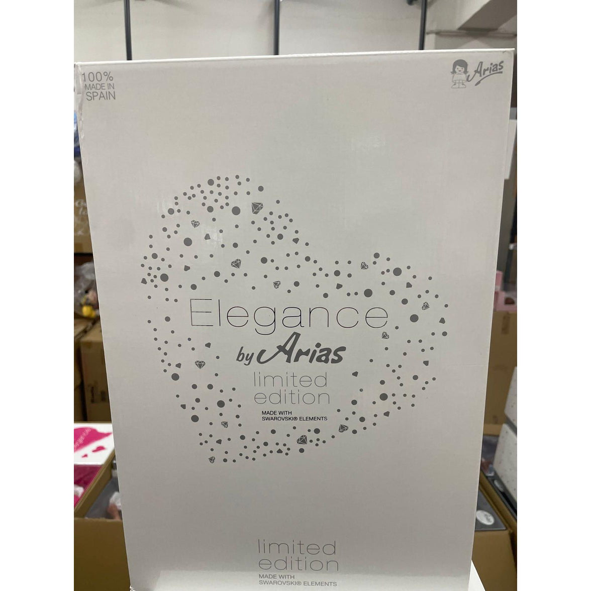 Muñeca Arias Elegance – Muñeca Bebé de 40 cm con Conjunto y Accesorios | Fabricada en España