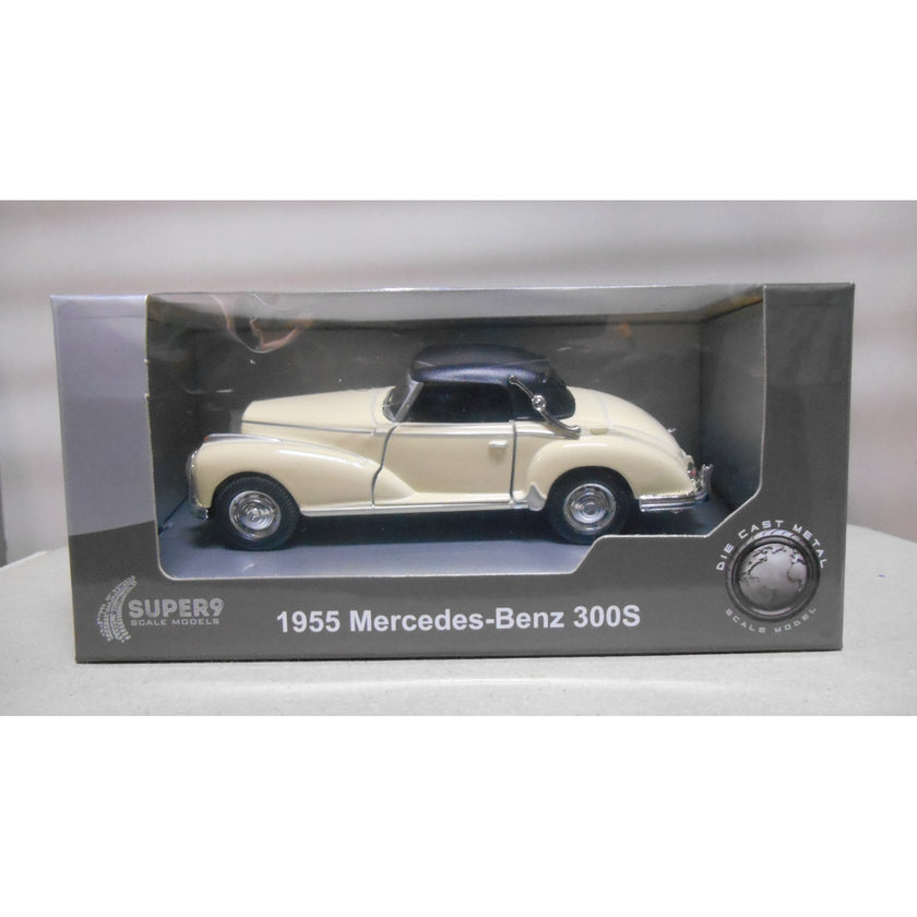 Mercedes-Benz W188 300S CREAM 1:34/39 Welly. Caja algo dañada