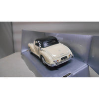 Mercedes-Benz W188 300S CREAM 1:34/39 Welly. Caja algo dañada
