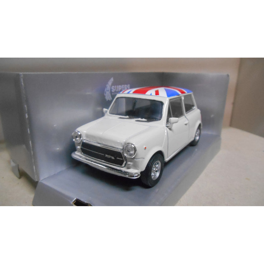 Mini Cooper 1300 Union Jack 1:34/39 WELLY. Caja algo dañada