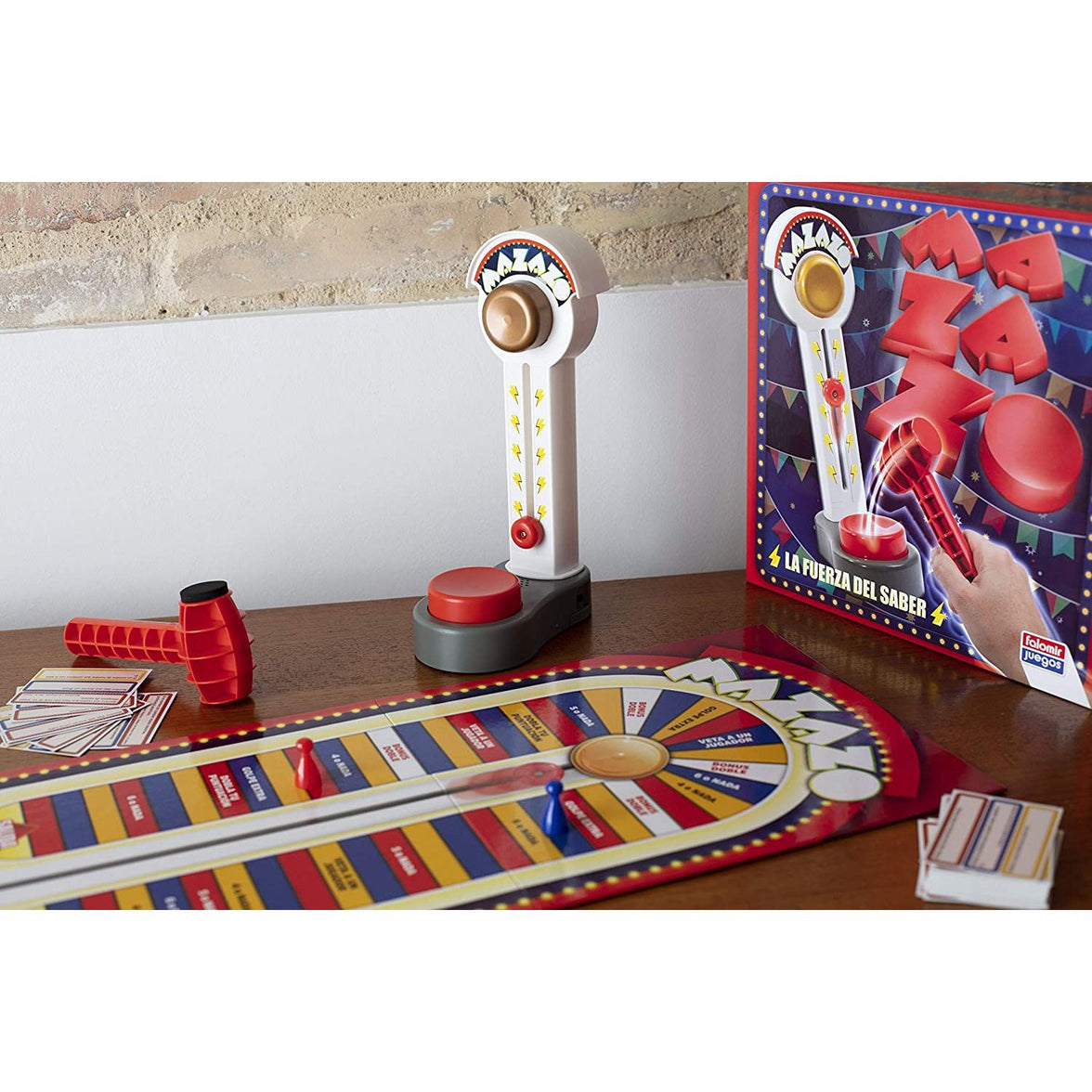 Falomir Mazazo. Juego de Mesa. Family & Friends