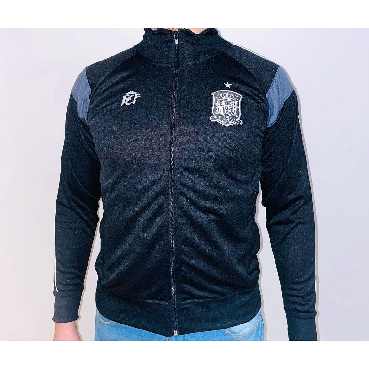 Chaqueta Oficial de la Selección Española de Fútbol para Adulto – Negra y Gris | RFEF Licencia Oficial | Sudadera Deportiva con Cremallera y Escudo Bordado