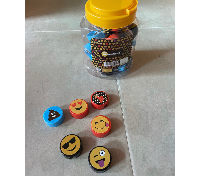 Sacapuntas tubo Emoticonworld surtido. 30 unidades